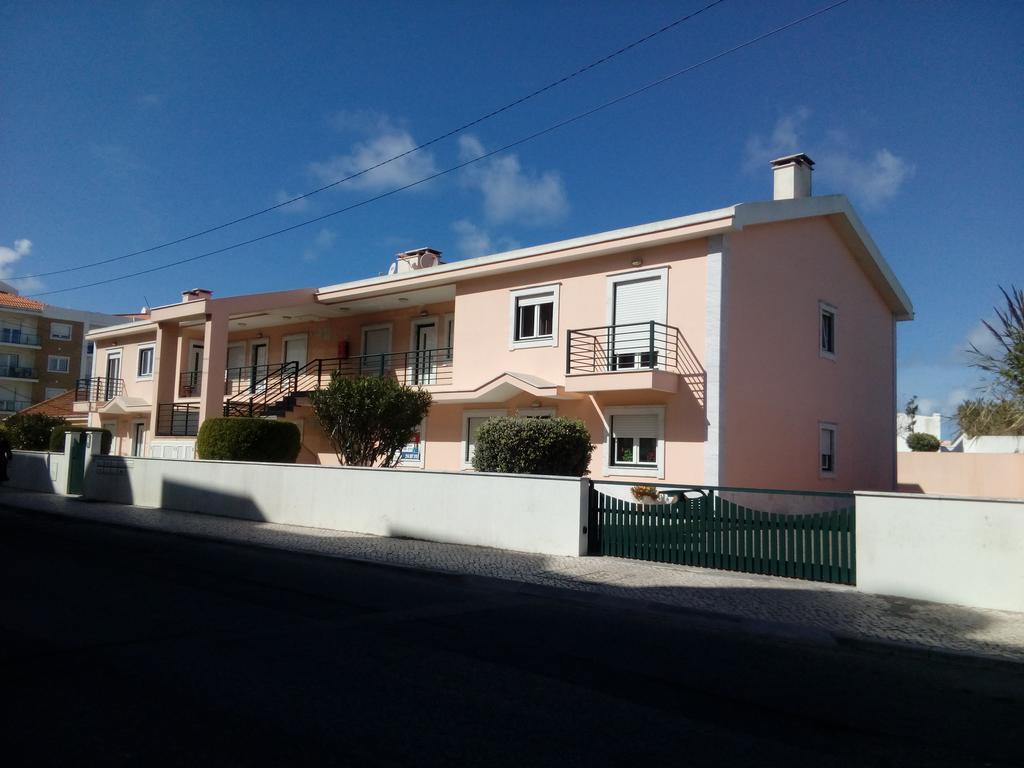 Apartamento Porto De Areia Пениш Екстериор снимка